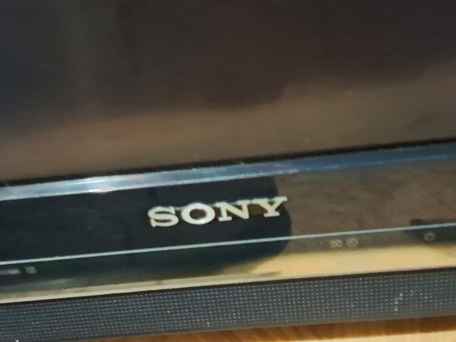 Телевизор Sony Bravia - Перфектно състояние, с оригинално дистанционно