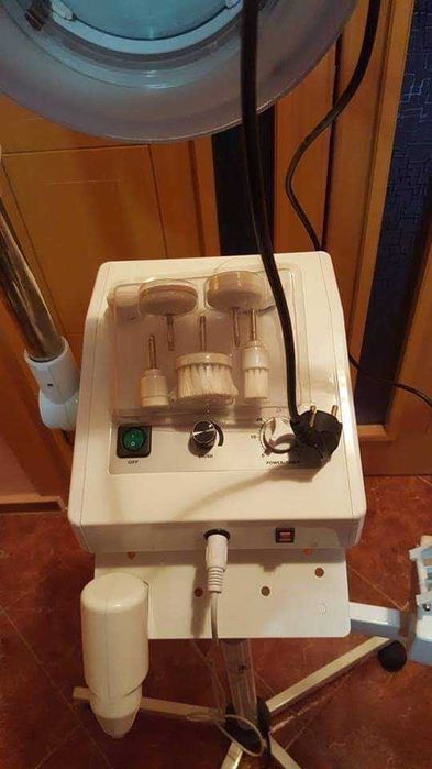 Комбиниран уред за почистване на лице