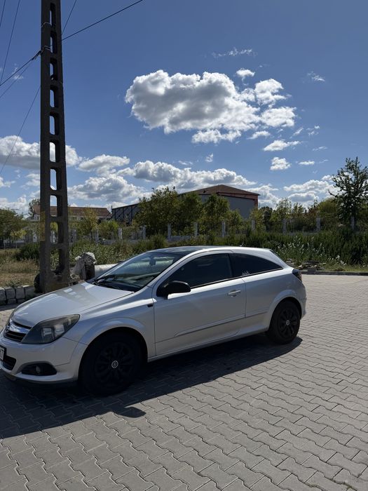 Opel Astra H 1.6 benzină