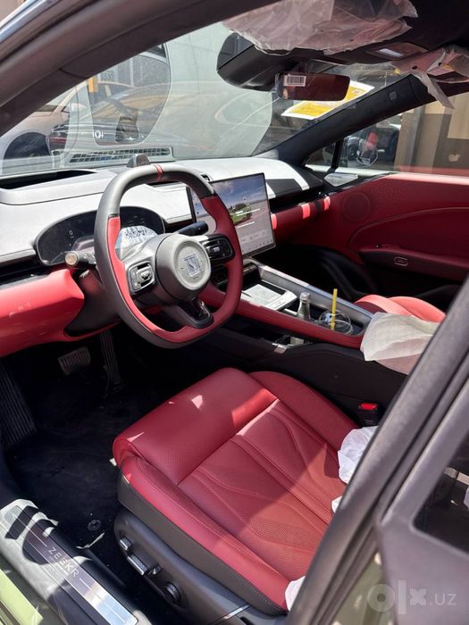 Zeekr 007 GT,в отличном состояние.