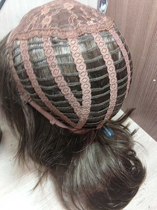 Модный женский парик