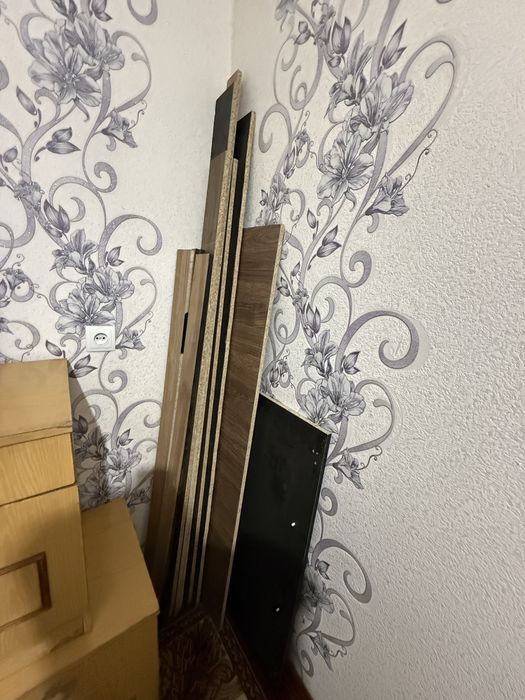 EMDEF shkafdan ortgan materyallar