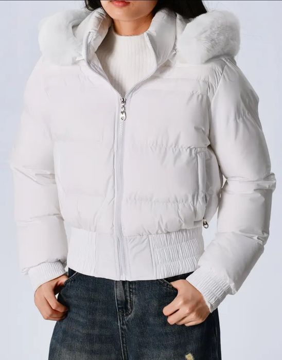 Дамско яке с качулка