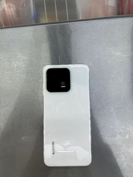 Xiaomi Mi 13 12/512Gb White