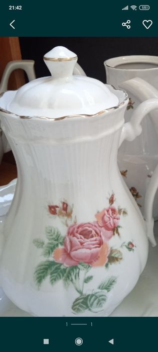 Фарфоровый чайники