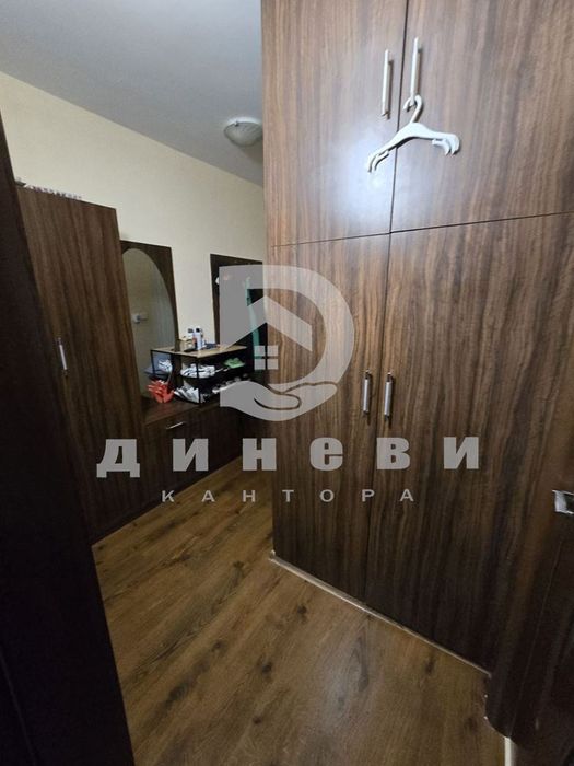 Продава тристаен до СУ Иван Вазов