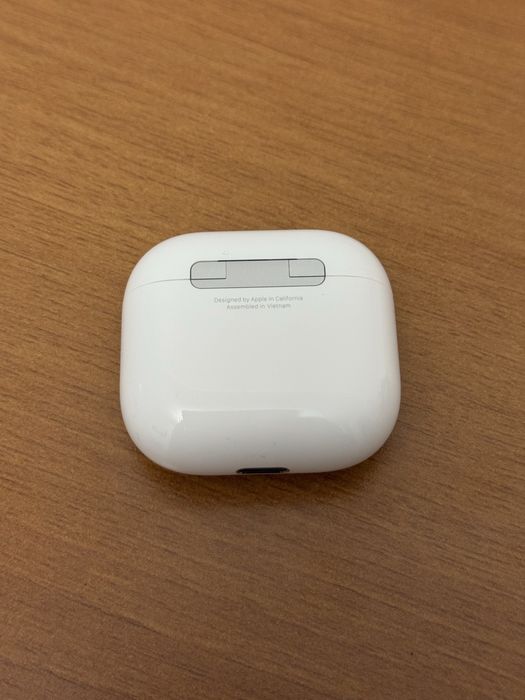 Airpods 4 серия