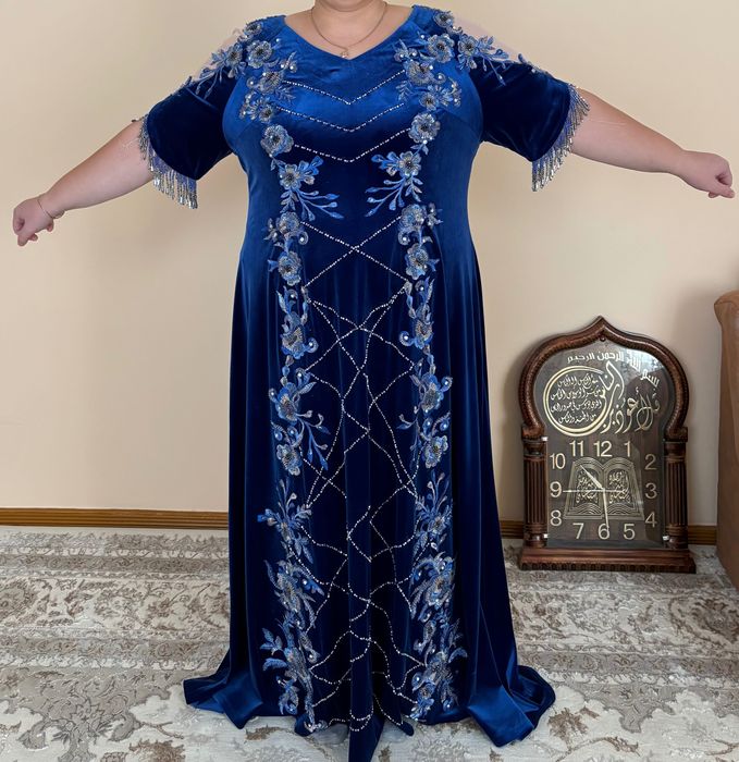 Шикарное вечернее платье большого размера