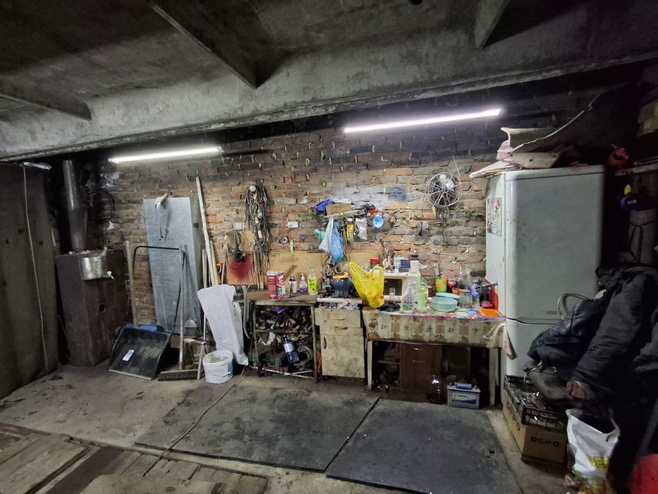 Продам гараж 6*4