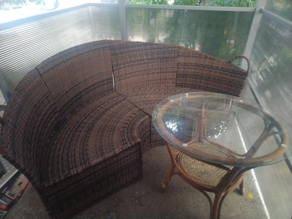 Комплект градински мебели от изкуствен  ратан - Маса и канапе
Размери