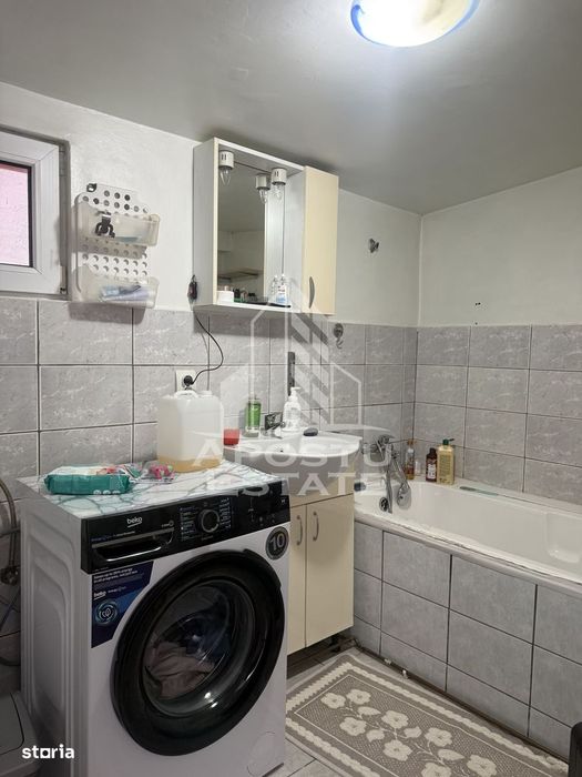 Casa individuala in vatra satului Ghiroda ,teren 1307 mp utili