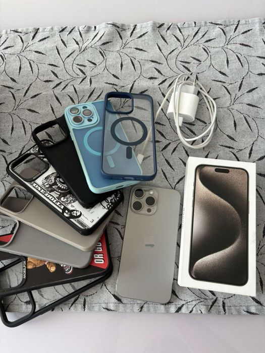Продавам Iphone 15 pro max