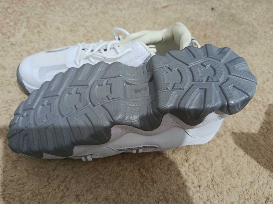 Кросовки корейские