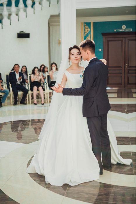 Продается свадебное платье