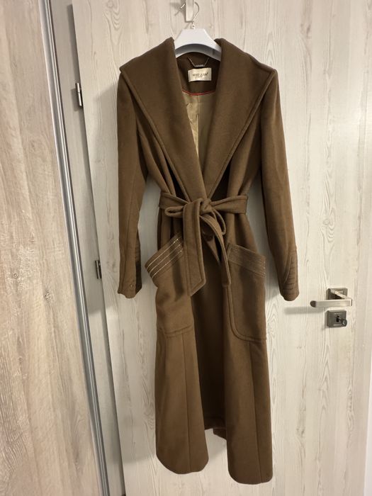 Palton, marime L, lana, 100 lei