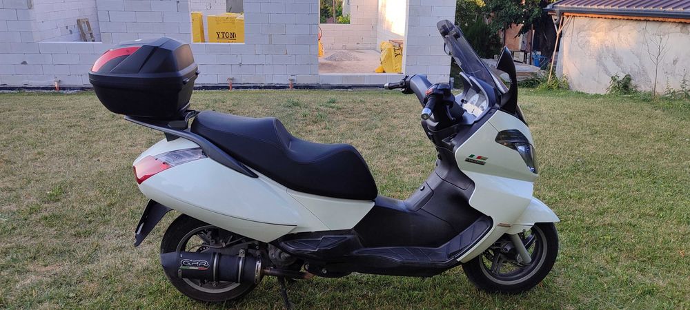Скутер Aprilia Atlantic 300S