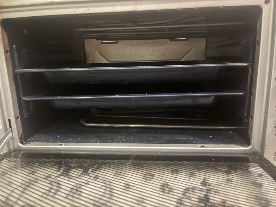 Духовка сатылады , 10 мың теңге