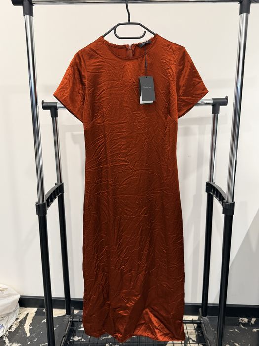 Червена рокля Massimo Dutti