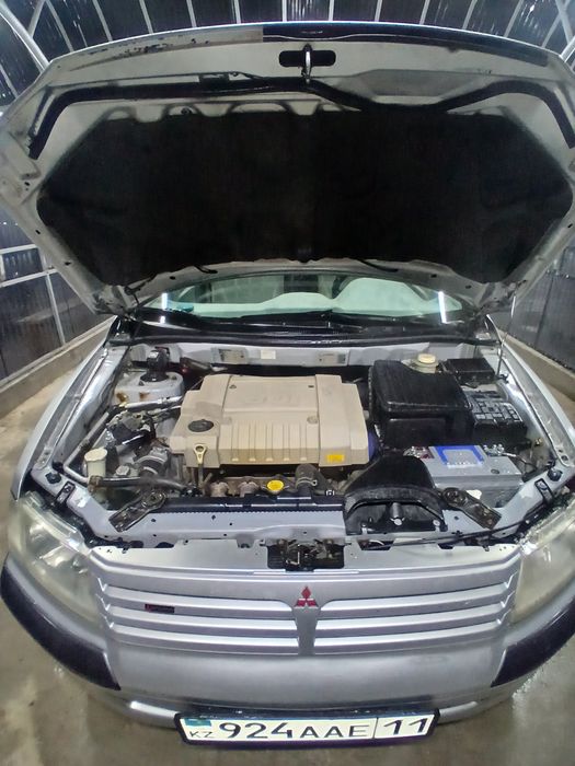 Mitsubishi Space Wagon 2.4 бинзин