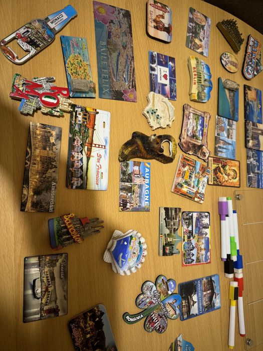 Lot magneti frigider si weekly planner cu carioci