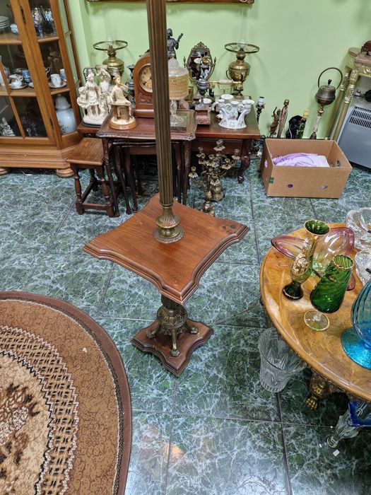 Прекрасна антикварна холандска салонна лампа масив бронз