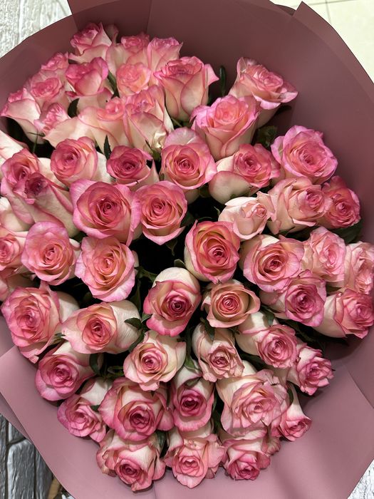 Продаю букет роз свежие