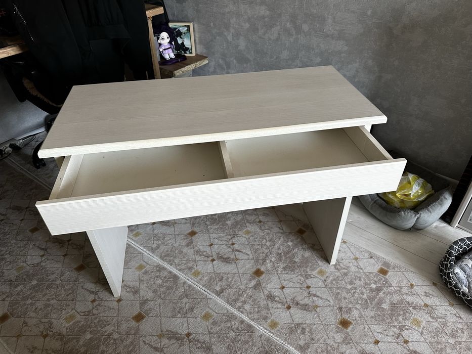 Стол письменный б/у