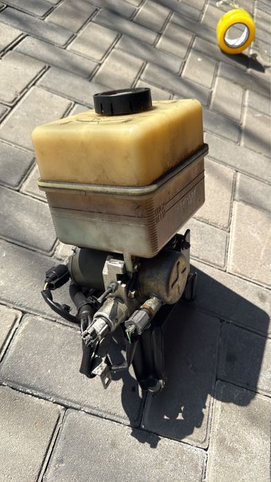 Насос подвески lx470