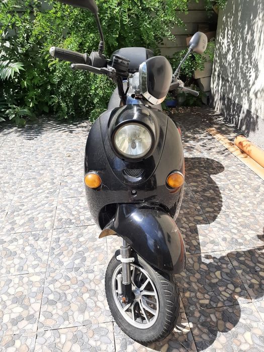 Triciclu electic  ZT 63  3 roti stare bună
