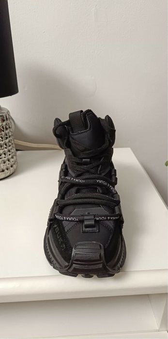 Adidasi Dama Tip Gheata