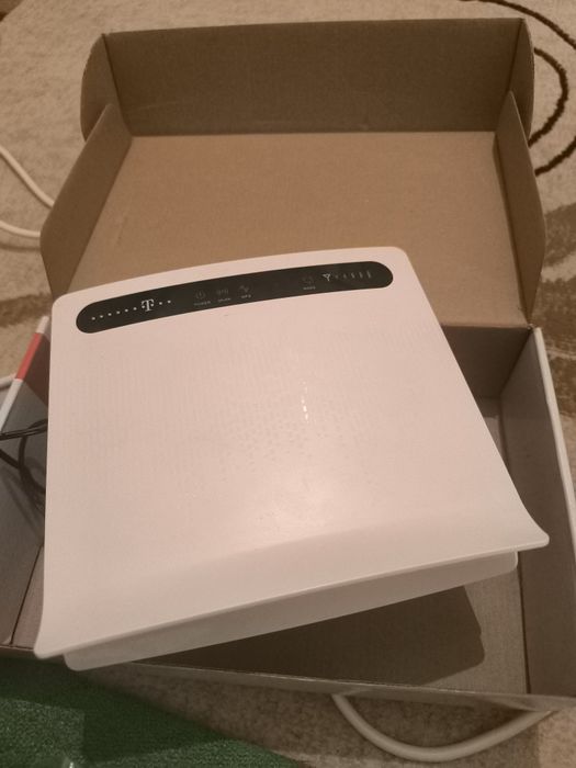 4G LTE-роутер Huawei B593