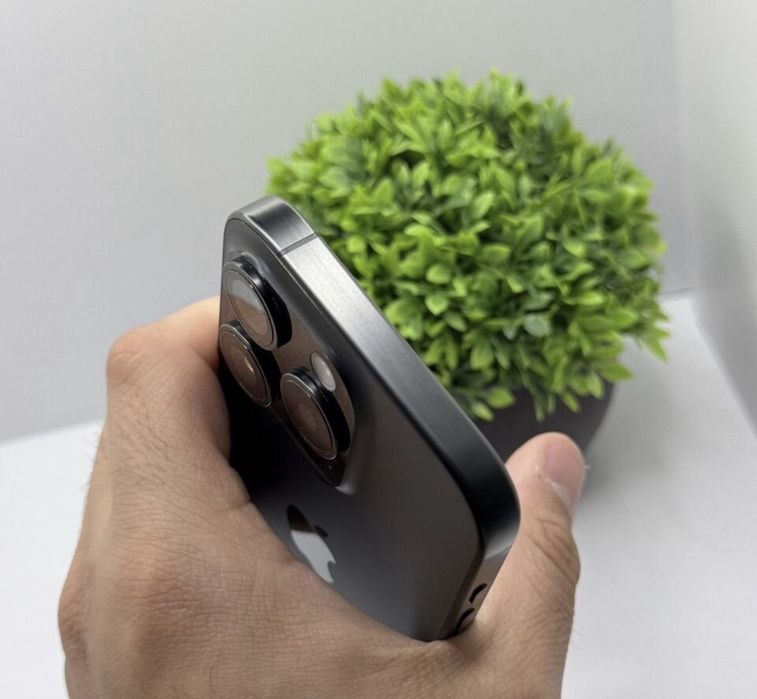 iPhone 15 Pro 256GB с гарантией