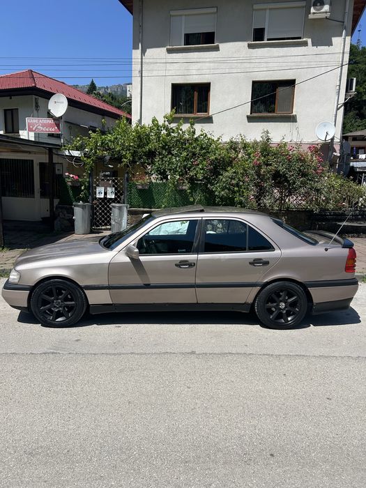 Mercedes Benz w202 c200 75hp