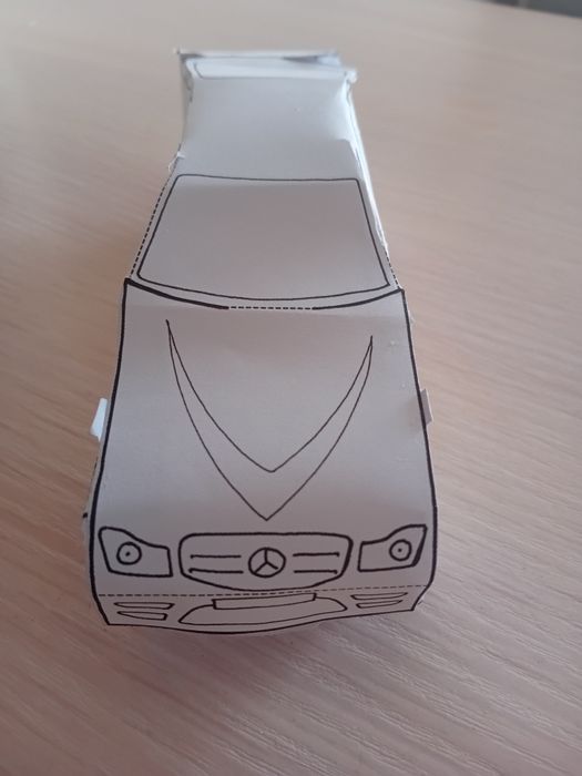 Машина  декорация