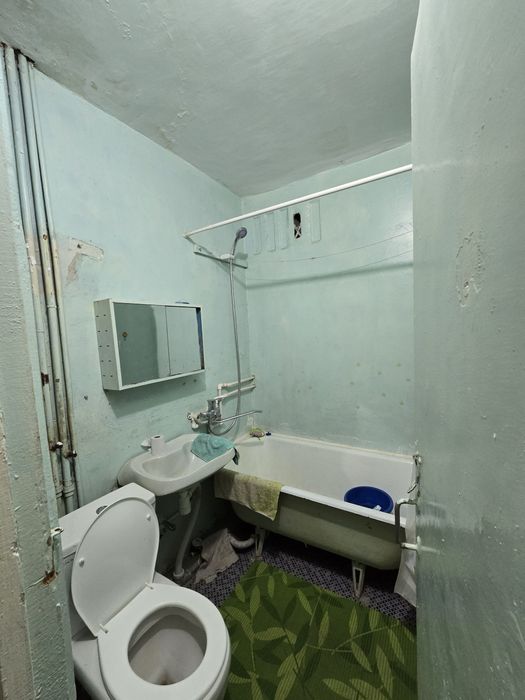 Zudlik bilan frunze massif da humo klinika yonida 1 xonali kvartira so