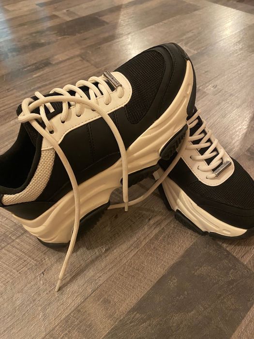 Сникърси Steve Maden