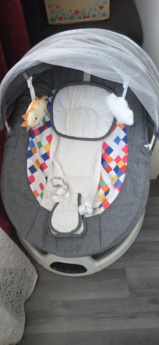 Leagan electric cu oscilatie stanga dreapta