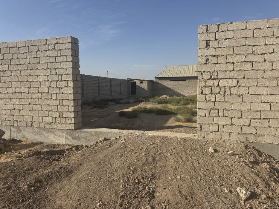 6 соток хамро бобо орка тарафида