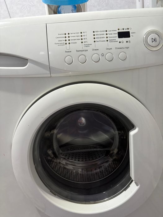 Продам стиральную машину