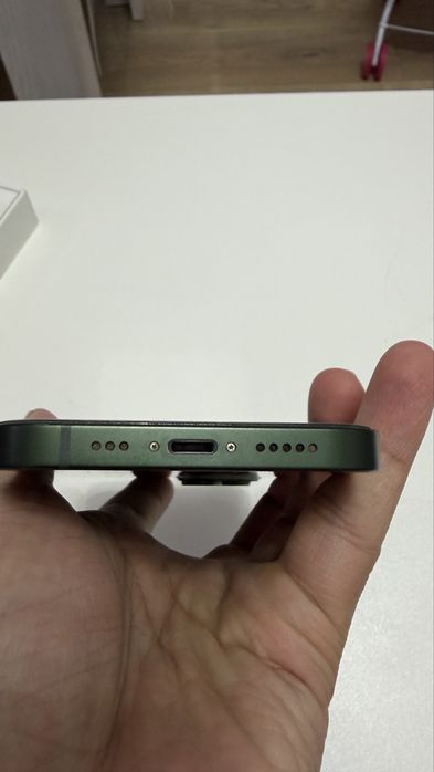 Iphone 13. 128 gb зеленый