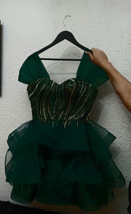 Абитуриентска рокля