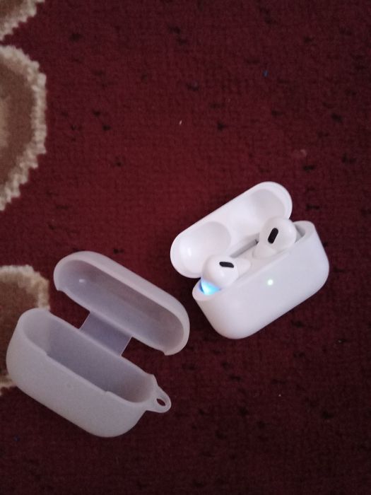 AirPods va Chixoli
