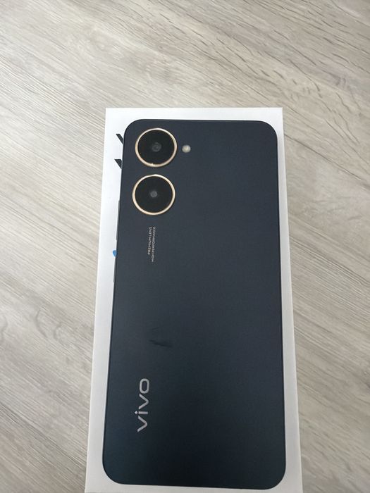 Продам телефон vivo y03