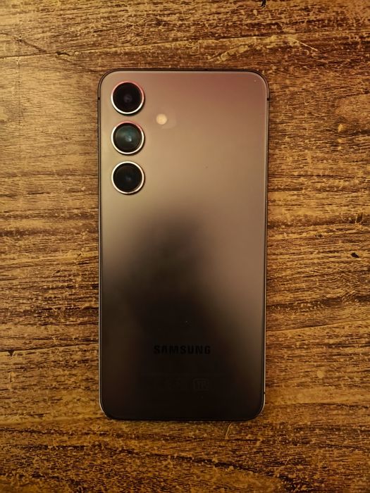 Samsung S24 global