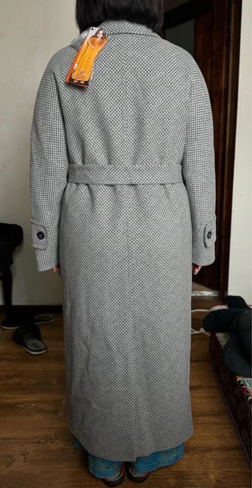 Продается женское пальто