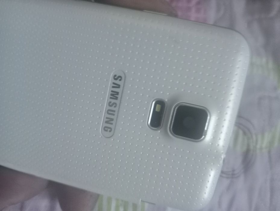 Самсунг Галакси.  S 5.