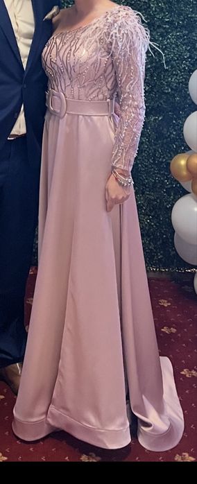 Rochie seara roz pudrat