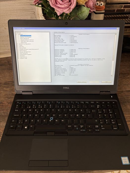 Dell Precision 3530•i7-8850H• Nvidia Quadro P600• 16Gb ram DDR4•Bateria excelent
