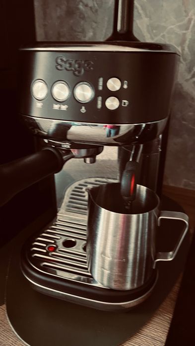 Vând expressor Sage Mini Barista achiziționat în 12.05.2026.
