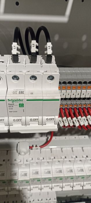 Щит электрический на 380В